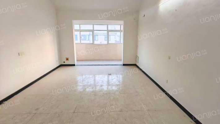 城垣新区二号院二手房实景图