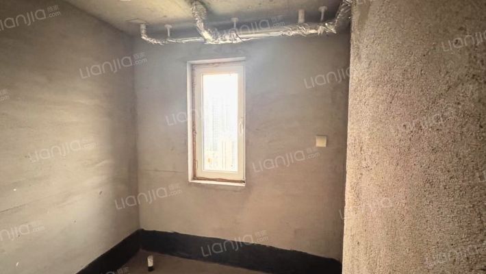 满二税费低，三阳户型格局方正，全天采光无遮挡-卫生间B