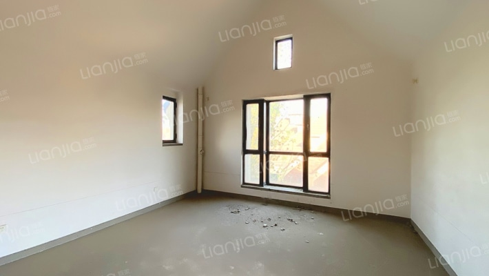 万科红郡南区二手房实景图