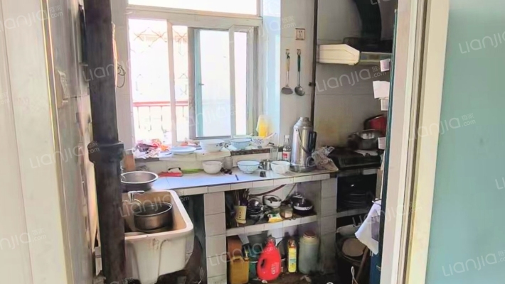 范阳路 矿山局南院 南北通透两居   低楼层-厨房