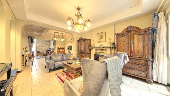 龙湖蔚澜香醍二手房实景图