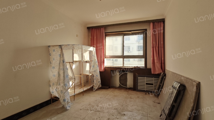 鼓楼大街步行街  西丁三义 南北通透大三居-卧室C