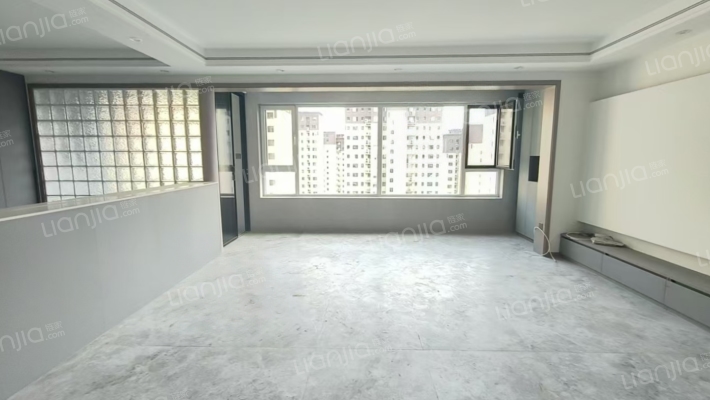 龙脉华邸二手房实景图