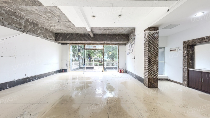 新理想华庭二手房实景图