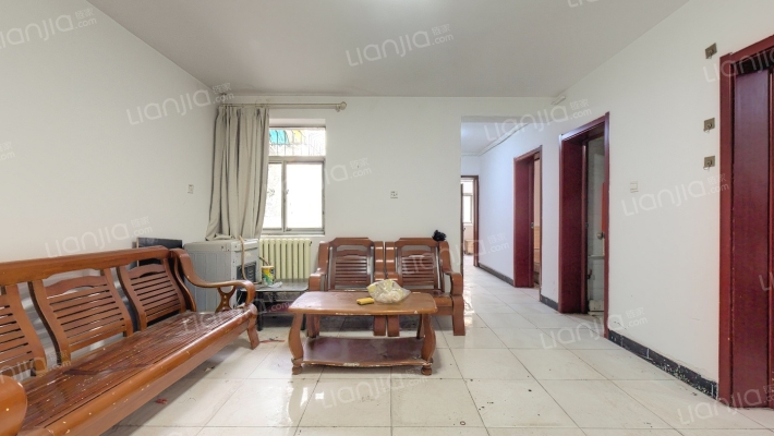 西旅家属院二手房实景图