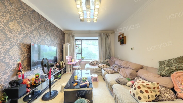 新桥逸景B区二手房实景图