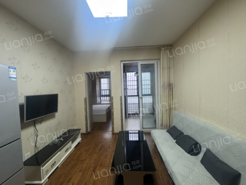 整租·锦城逸景A区 1室1厅 东南