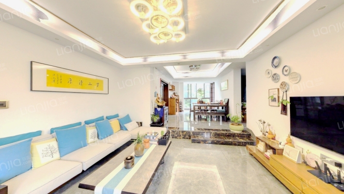 西堤别墅二手房实景图