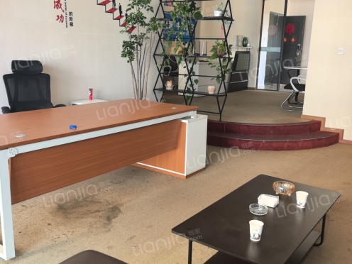 整租·彩云间花园 5室3厅 西南