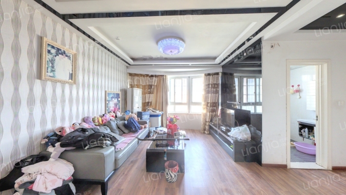 嘉怡花苑西区二手房实景图