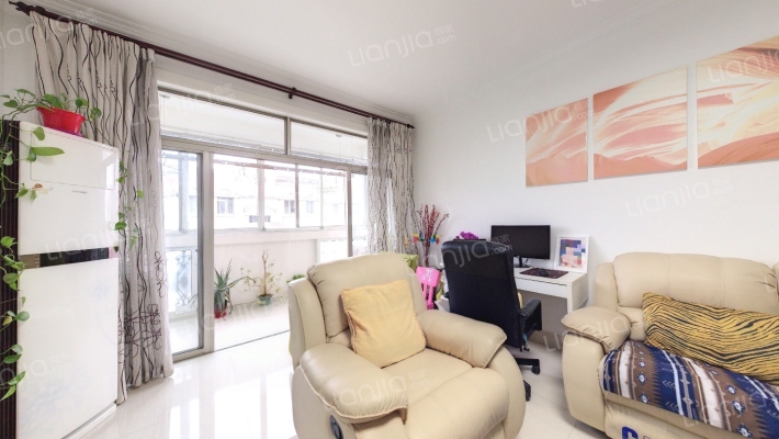 新虹桥明珠花园二手房实景图