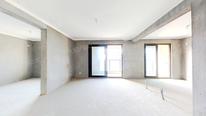 鸿樾府二手房实景图