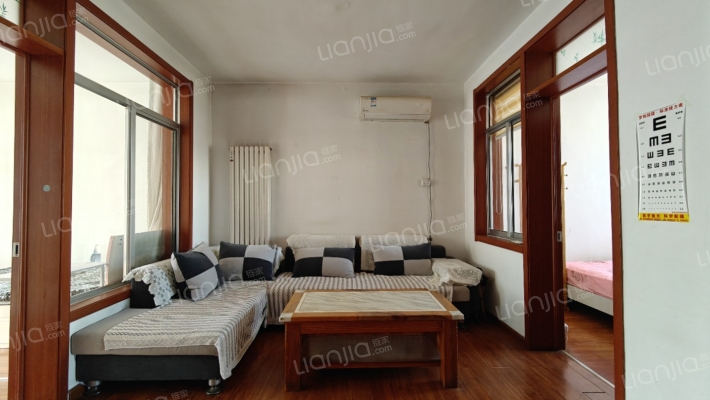 岱岳区粮局车队宿舍二手房实景图