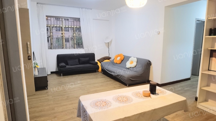 常康花园二手房实景图