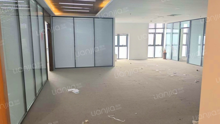 万达广场写字楼二手房实景图