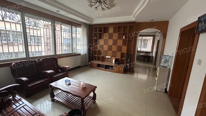 临桂县人民医院集资房二手房实景图