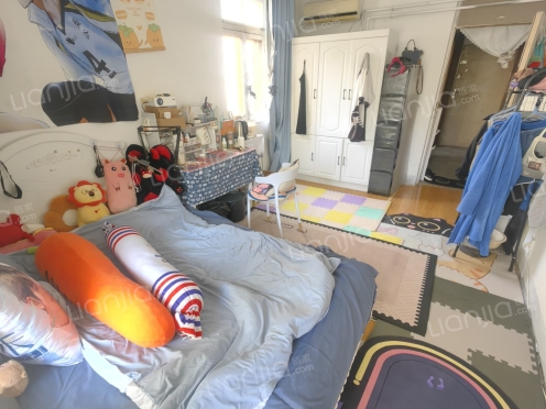 合租·哈尔滨路 3居室 南卧