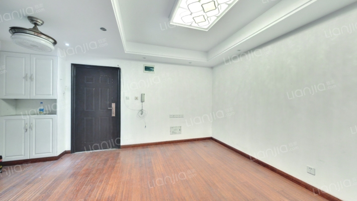 爱博五村二手房实景图