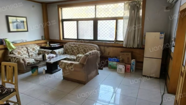 老镇委家属院二手房实景图