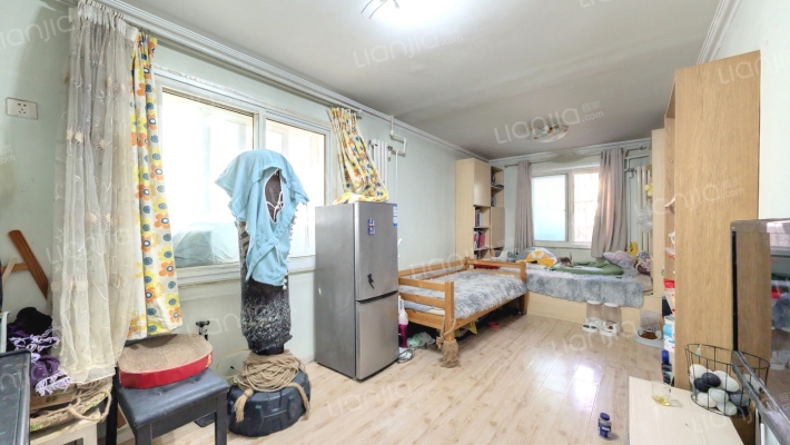 新华南路153号院二手房实景图