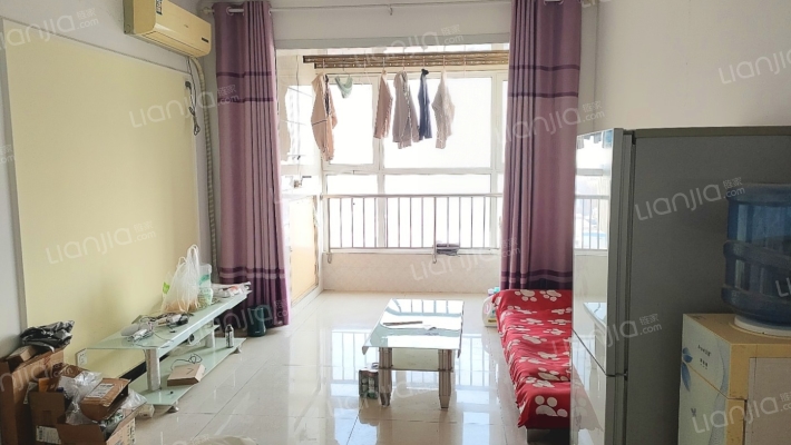 此房，满二，看房方便，小区环境挺好的-客厅