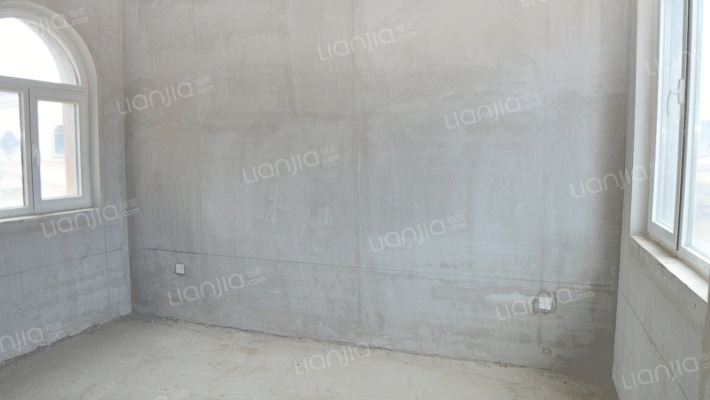 京都颐和城  边户 233平联排别墅 带大院子急售-卧室E