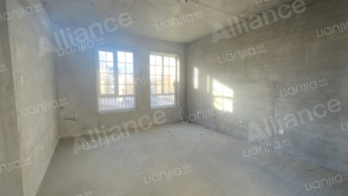 联排边户 带大院子 房本满 户型方正-卧室C