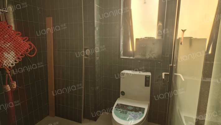 企现房 集中供暖 南北通透 明厨明卫-卫生间