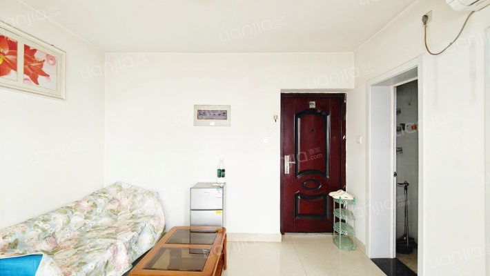 育新园二手房实景图