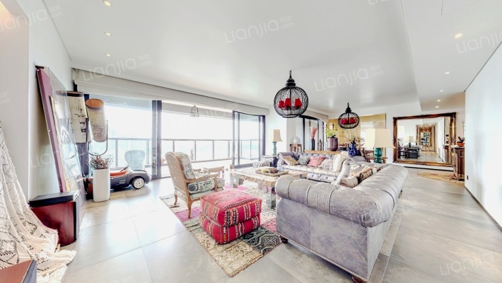 华侨城LOFT公馆二手房实景图