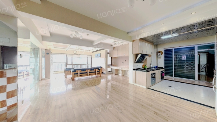 嘉年华二手房实景图