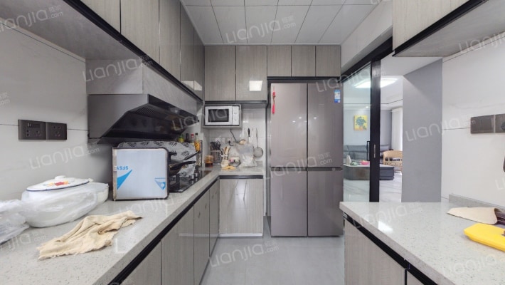 住家精装 正规两室 户型采光好 出行交通购物方便-厨房