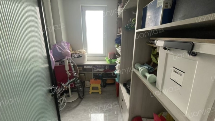 大社区  大户型   南北通透 采光好 北京公交直达小区-淋浴间