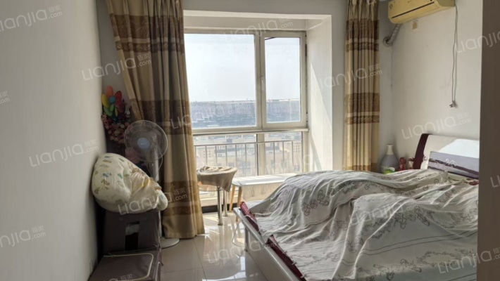 业主急售 出门既是德信公园 生活配套齐全 价格可议-卧室B