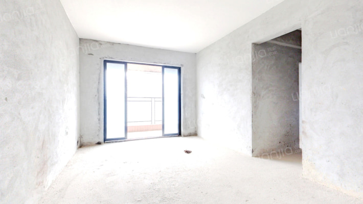 万代公馆二手房实景图