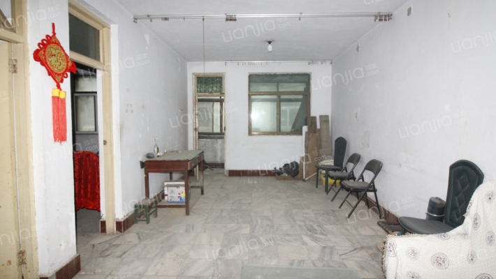 土地事务所家属楼二手房实景图