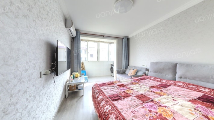 杨泰三村二手房实景图