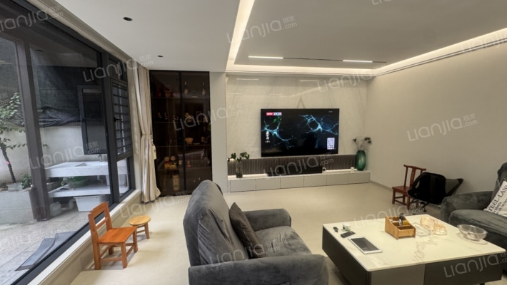 保利公园瑞玺二手房实景图