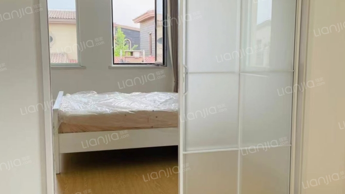 爱伦堡 精装修 直接入住 房本满二-卧室D