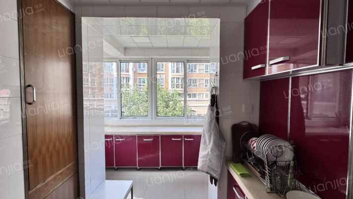 范阳路沿线 5居室 精装修 采光充足 通风好-厨房