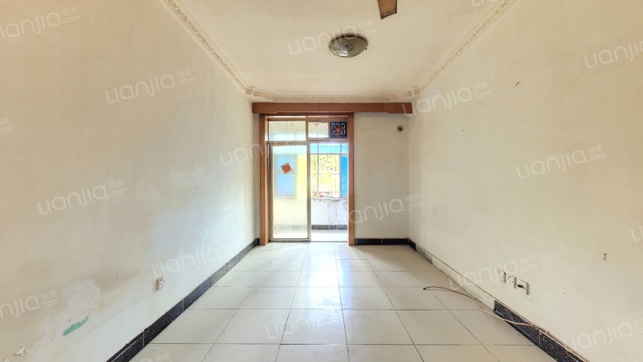 西材新园小区二手房实景图