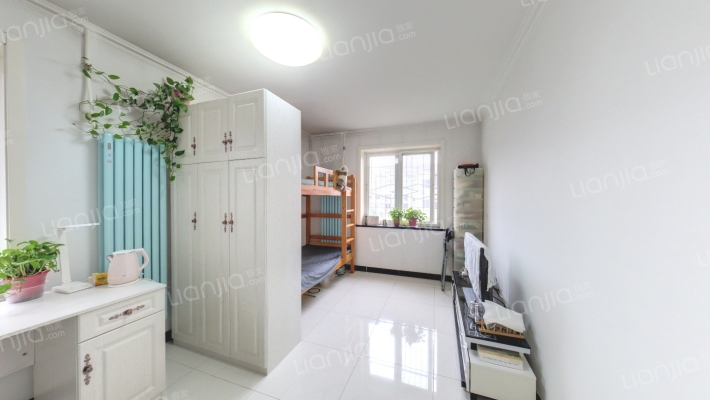 甘雨胡同二手房实景图