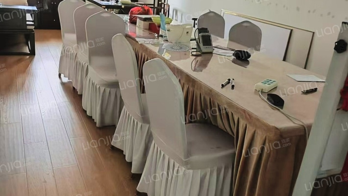 嵩江东路240号二手房实景图