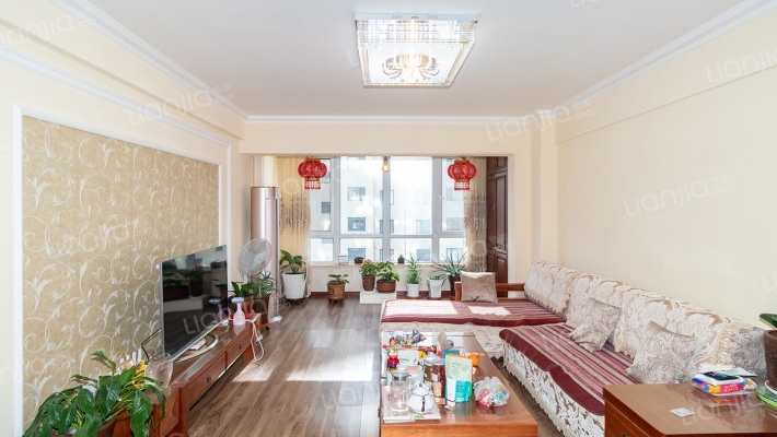 富貴山莊C区二手房实景图