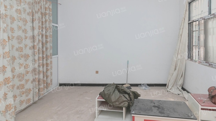 无线电一厂二手房实景图