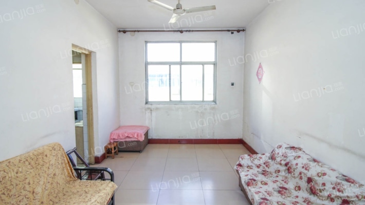 汽车站小区二手房实景图