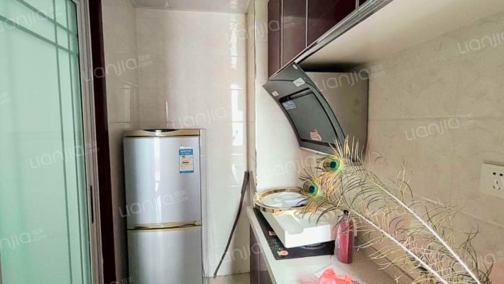 新华城 中高好楼层 南向两居室  看房有钥匙-厨房