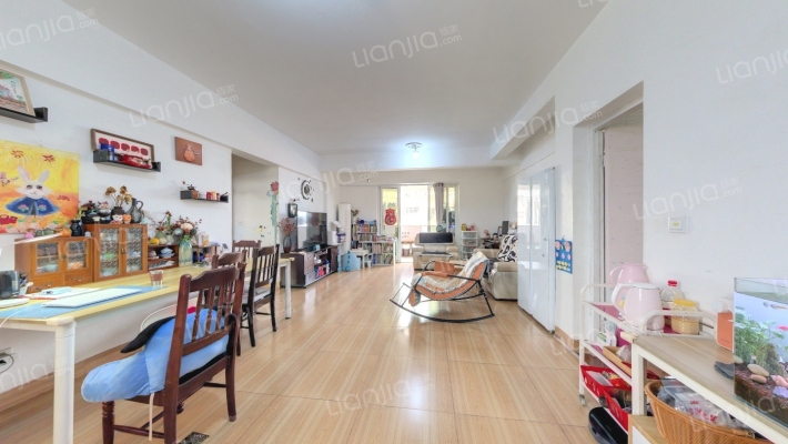 宝华花园二手房实景图