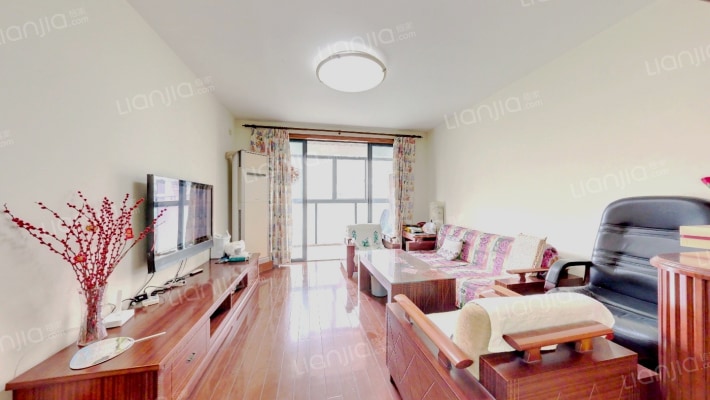 靖宇家园二手房实景图