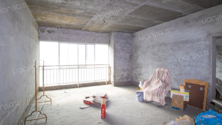 泰隆苑二手房实景图